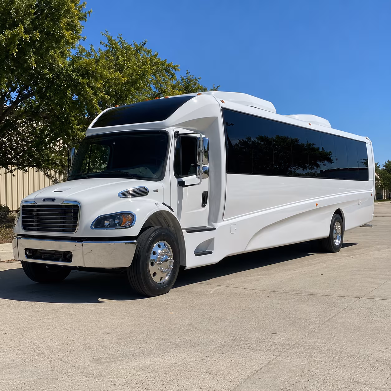 caldwell 35 passenger minibus