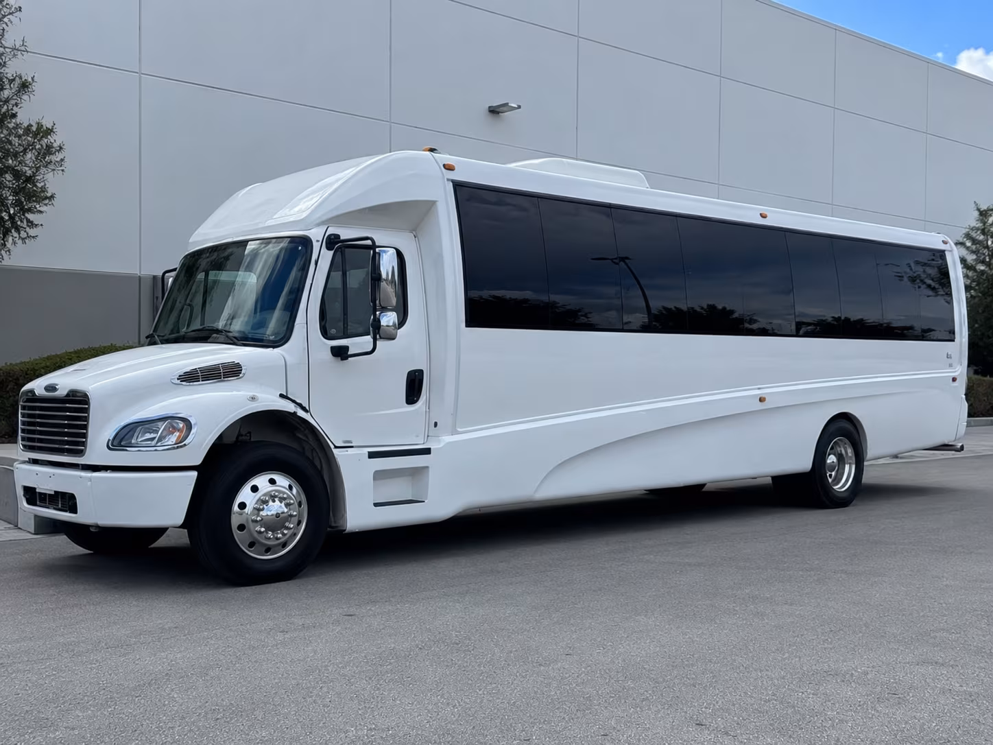 caldwell party bus