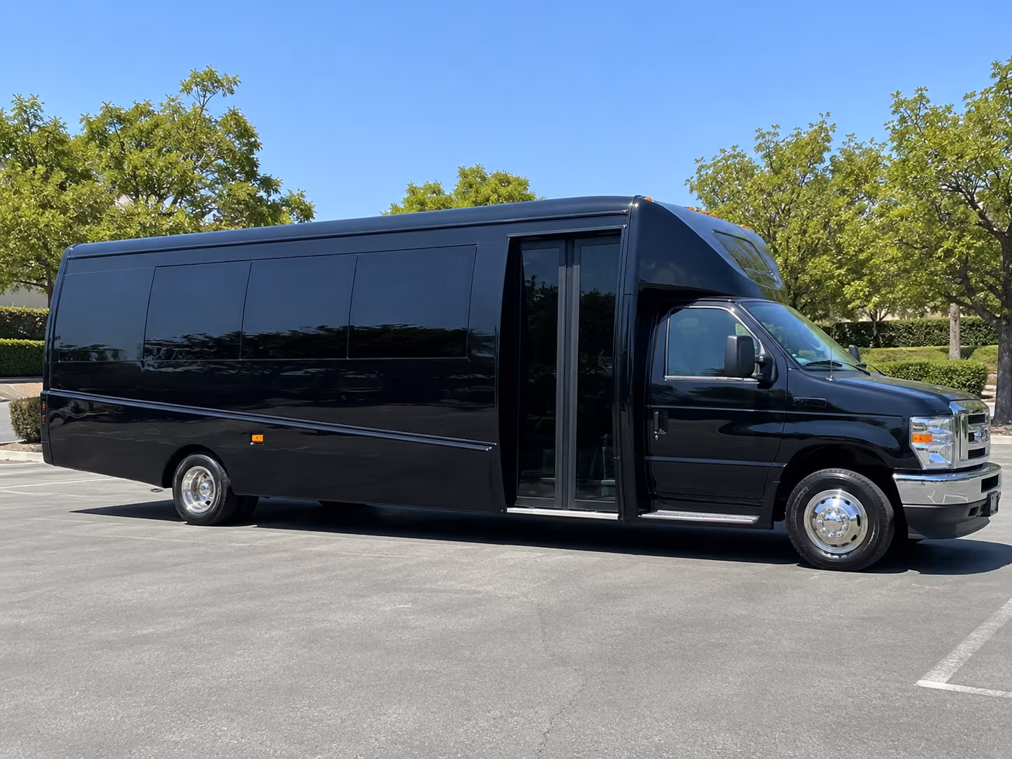 find the perfect transportation for your next wedding 4