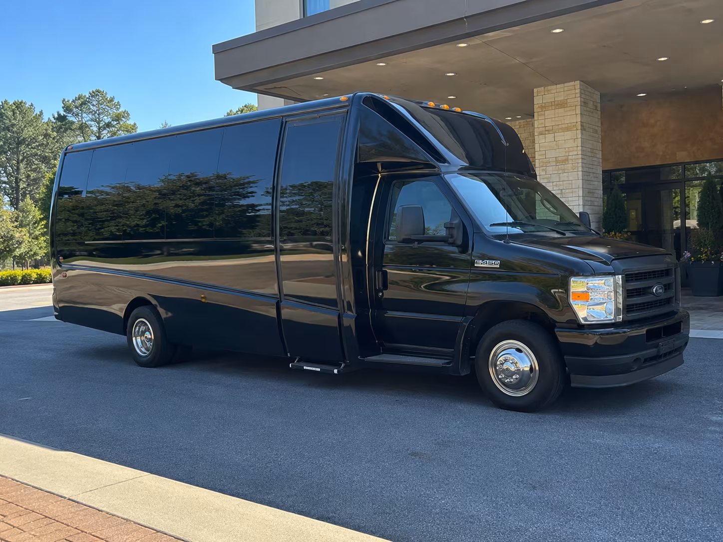 multi day corporate event buses and trade show transportation near caldwell