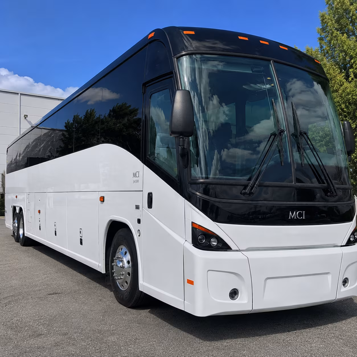 shuttle buses for corporate groups flying through the treasure valley