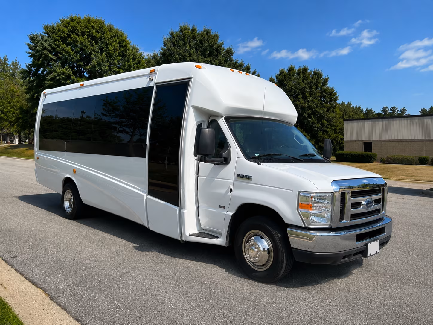 winery tour buses for the sunnyslope wine trail